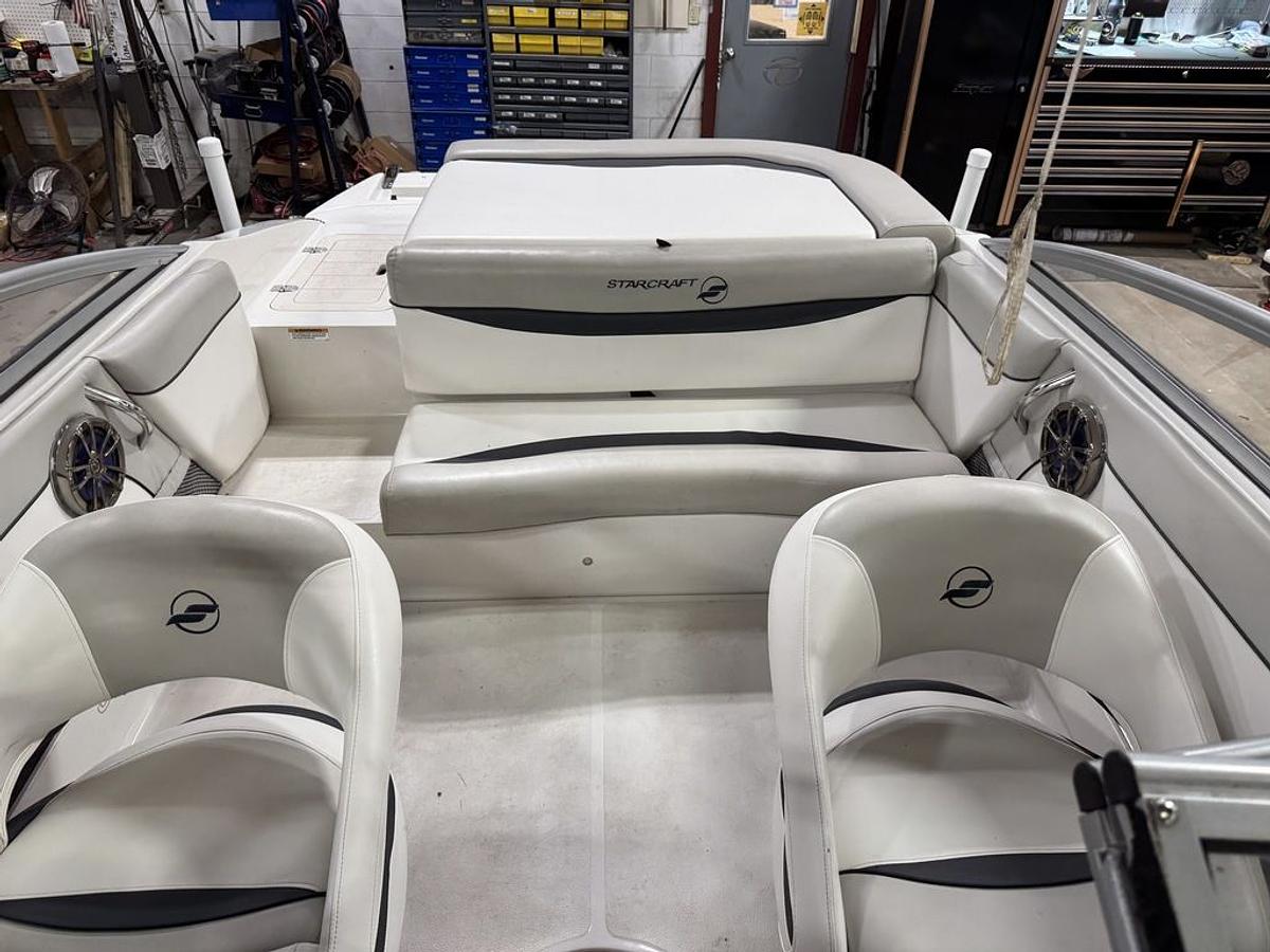 Used 2015 Starcraft Marine Runabout Limited IO 1918 RE I/O