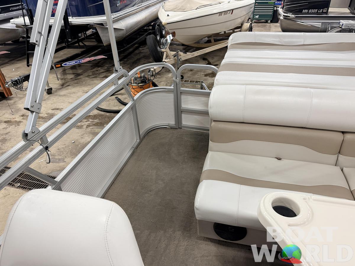 Used 2004 Northwood 2023 Reitta & 40HP Mercury 4Stroke -$