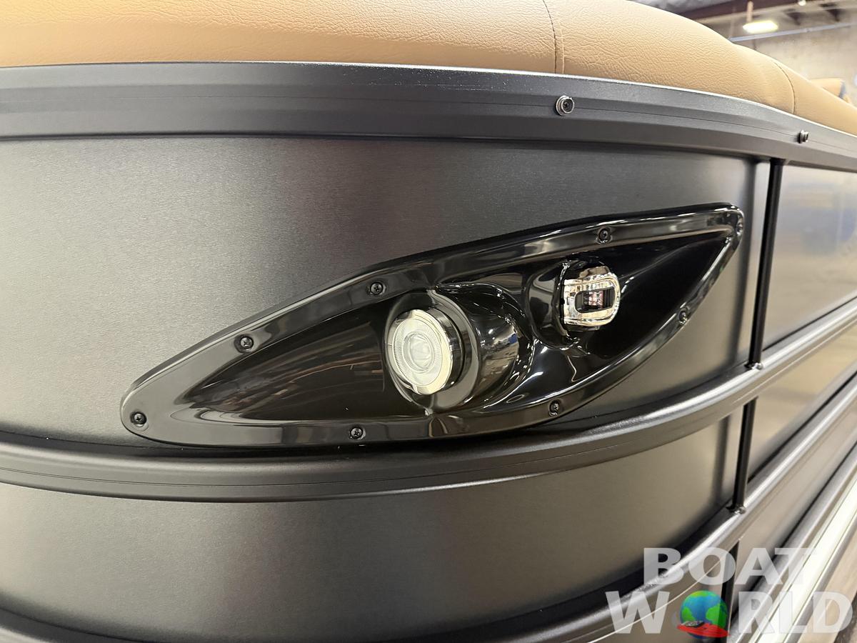 2026 Bentley Pontoons Legacy 223 Swingback Tritoon 