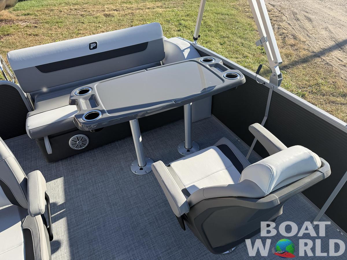 2026 Princecraft Vectra 21 RL Swingback SS Pontoon 