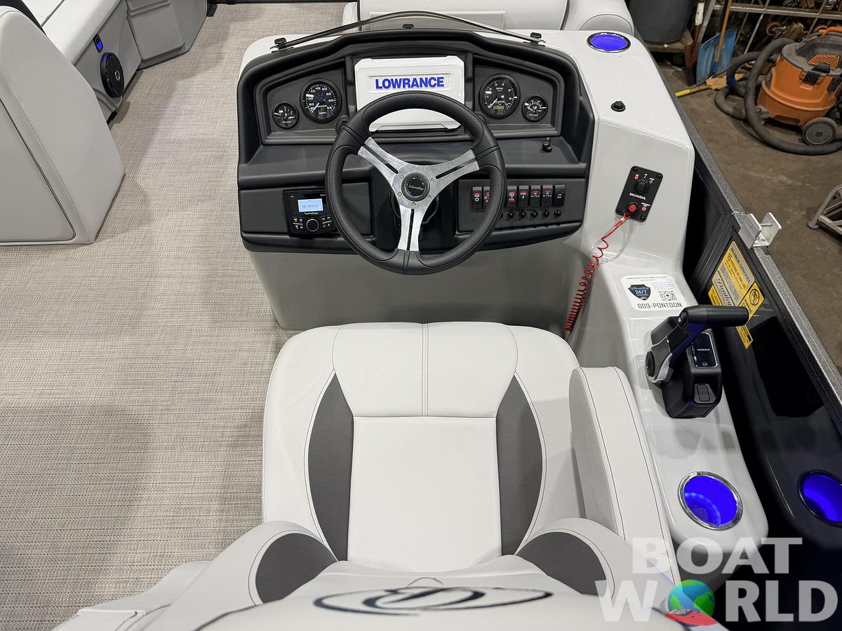 Used 2024 Bentley Pontoons Legacy 223 Navigator Quad Lounge Tri-toon Pontoon & 150HP Honda 4-Stroke EFI
