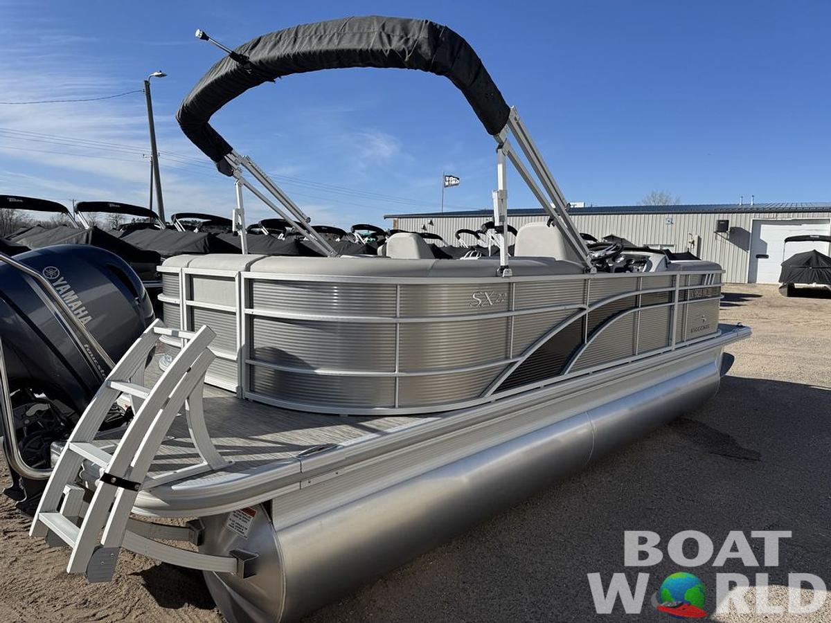 Used 2021 Bennington 22 SSRX Pontoon & 115HP Yamaha