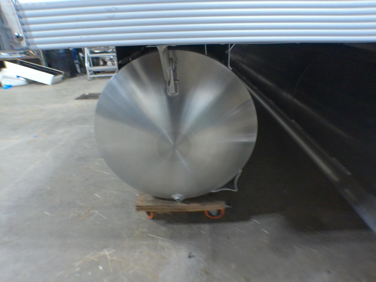 2025 Tahoe Pontoons Cascade 2385 Swingback Tritoon & 225HP 4-Stroke EFI