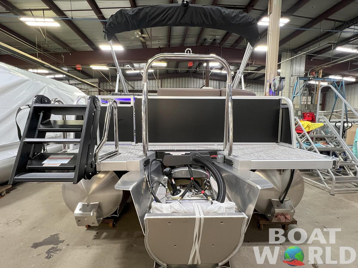 2026 Tahoe LTZ 2385 Elite Windshield Tritoon $52995