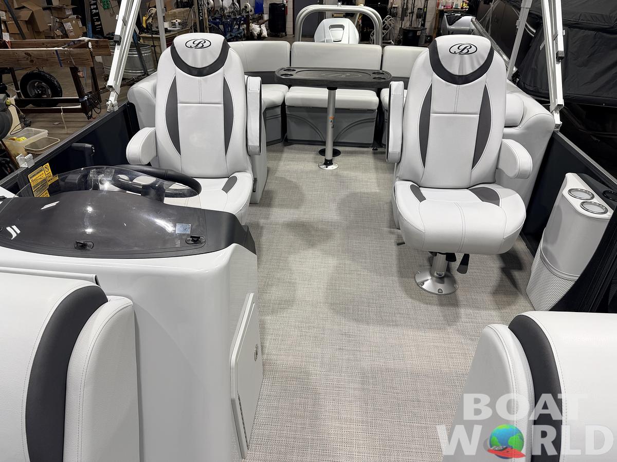 Used 2024 Bentley Pontoons Legacy 223 Navigator Quad Lounge Tri-toon Pontoon & 150HP Honda 4-Stroke EFI