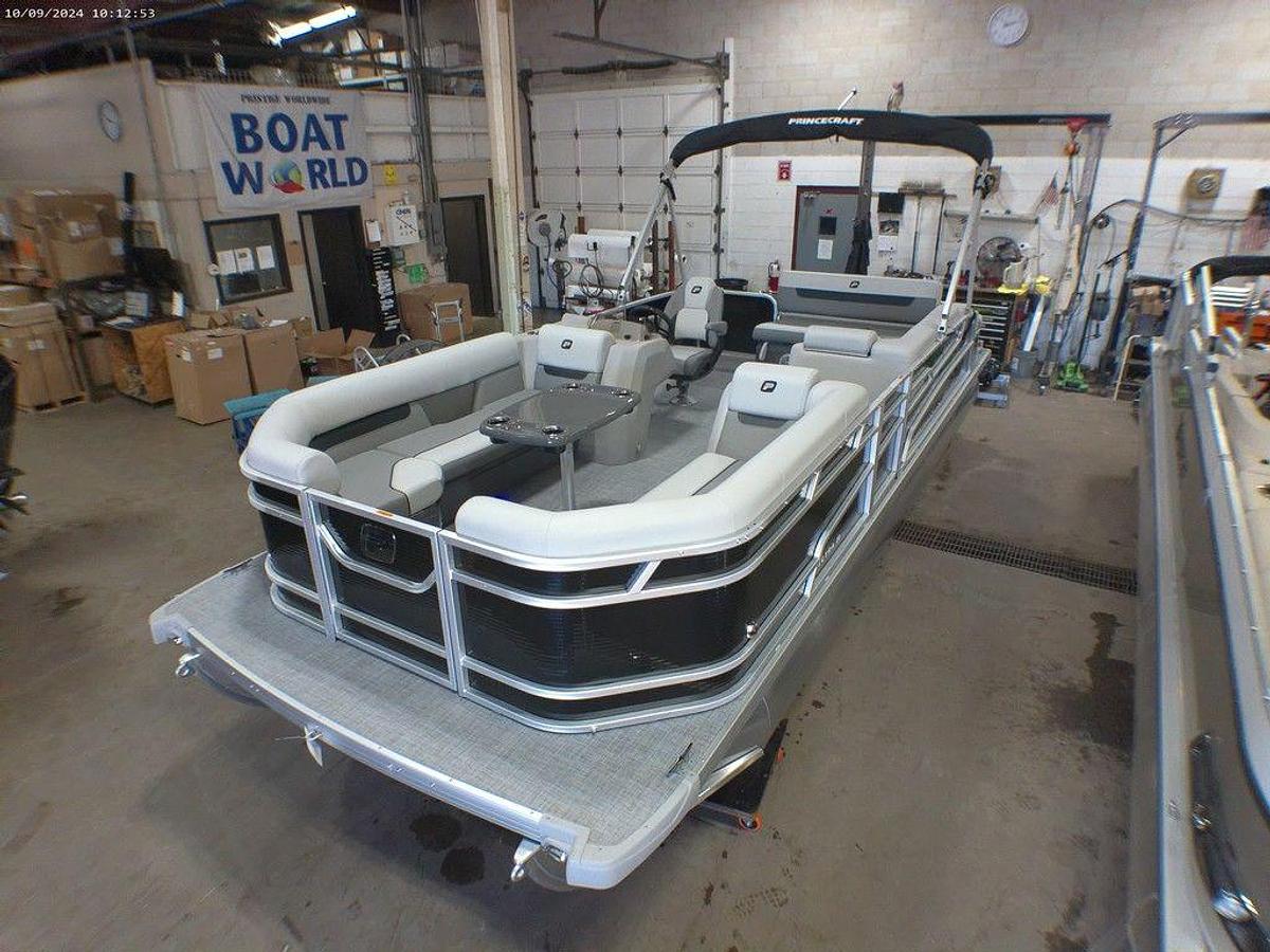 2025 Princecraft Vectra 23 RL Swingback Lounge Pontoon & Mercury 4-Stroke EFI