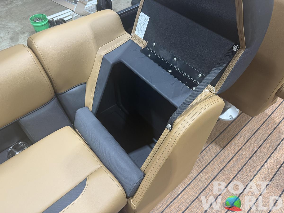2026 Bentley Legacy 220 Navigator Quad Lounge Pontoon $36995