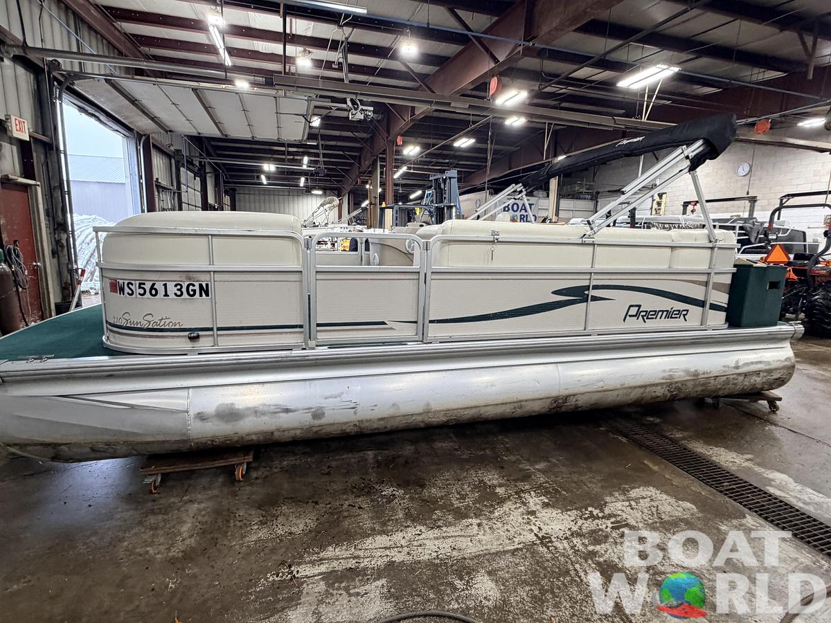 Used 2004 Premier 210 SunSation & 60HP Yamaha 4Stroke - $12,995