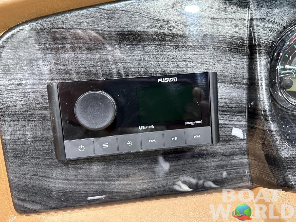 2026 Tahoe Pontoons LTZ 2385 Quad Lounge 