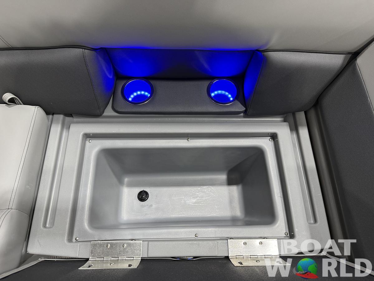 2026 Bentley Pontoons Legacy 220 Swingback