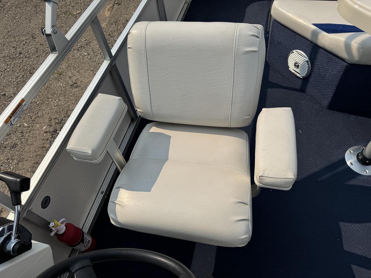 Used 2008 Tahoe Pontoons 24 Bow Fish Pontoon