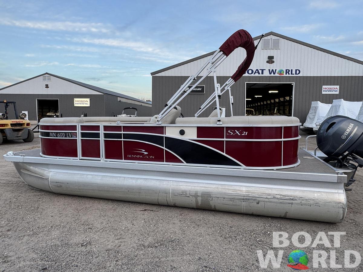 Used 2019 Bennington 21 SX Pontoon