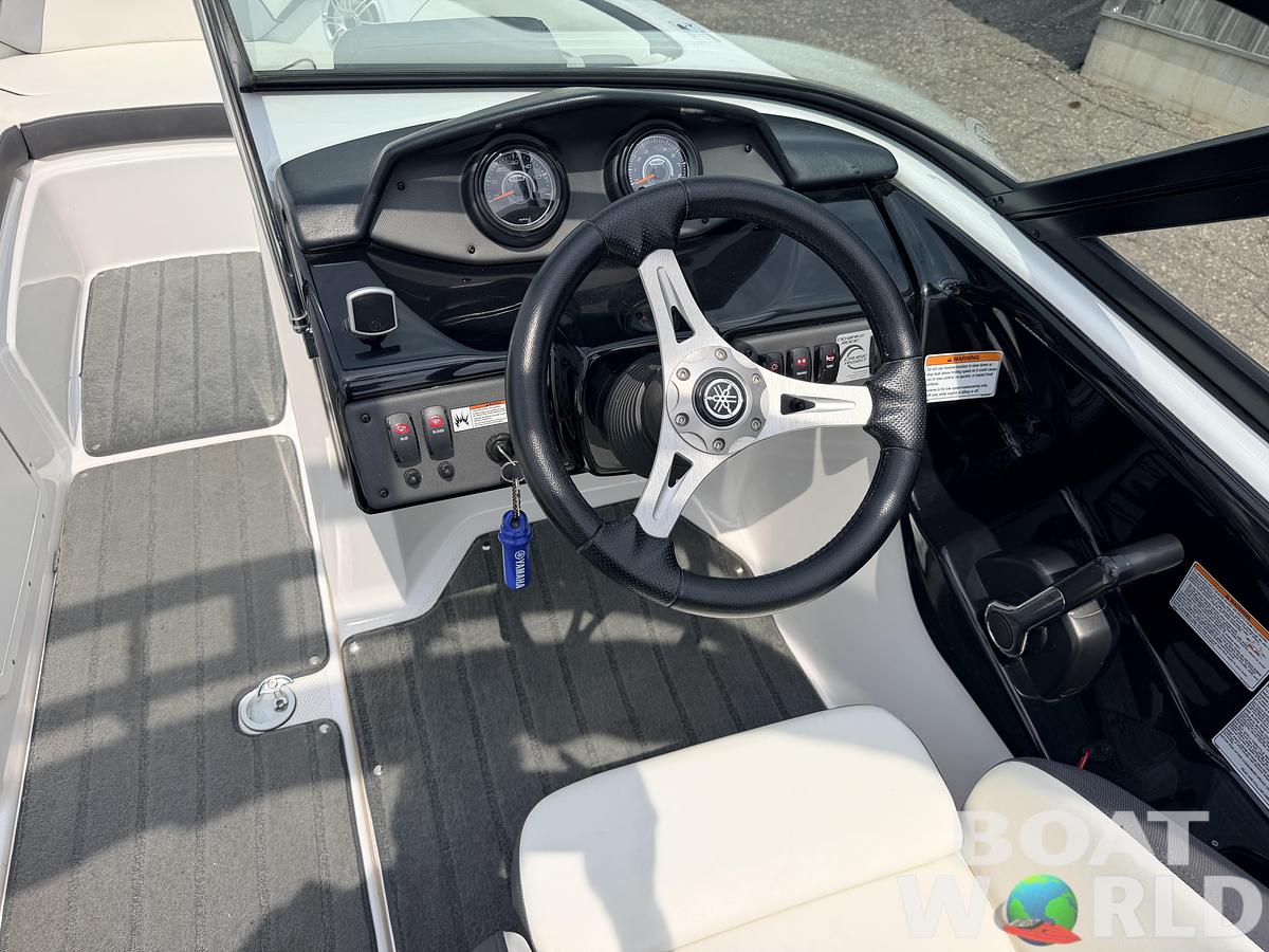 Used 2016 Yamaha AR192 Jet Boat 210HP Supercharged 1.8L & Single Axle Trailer -$29,995
