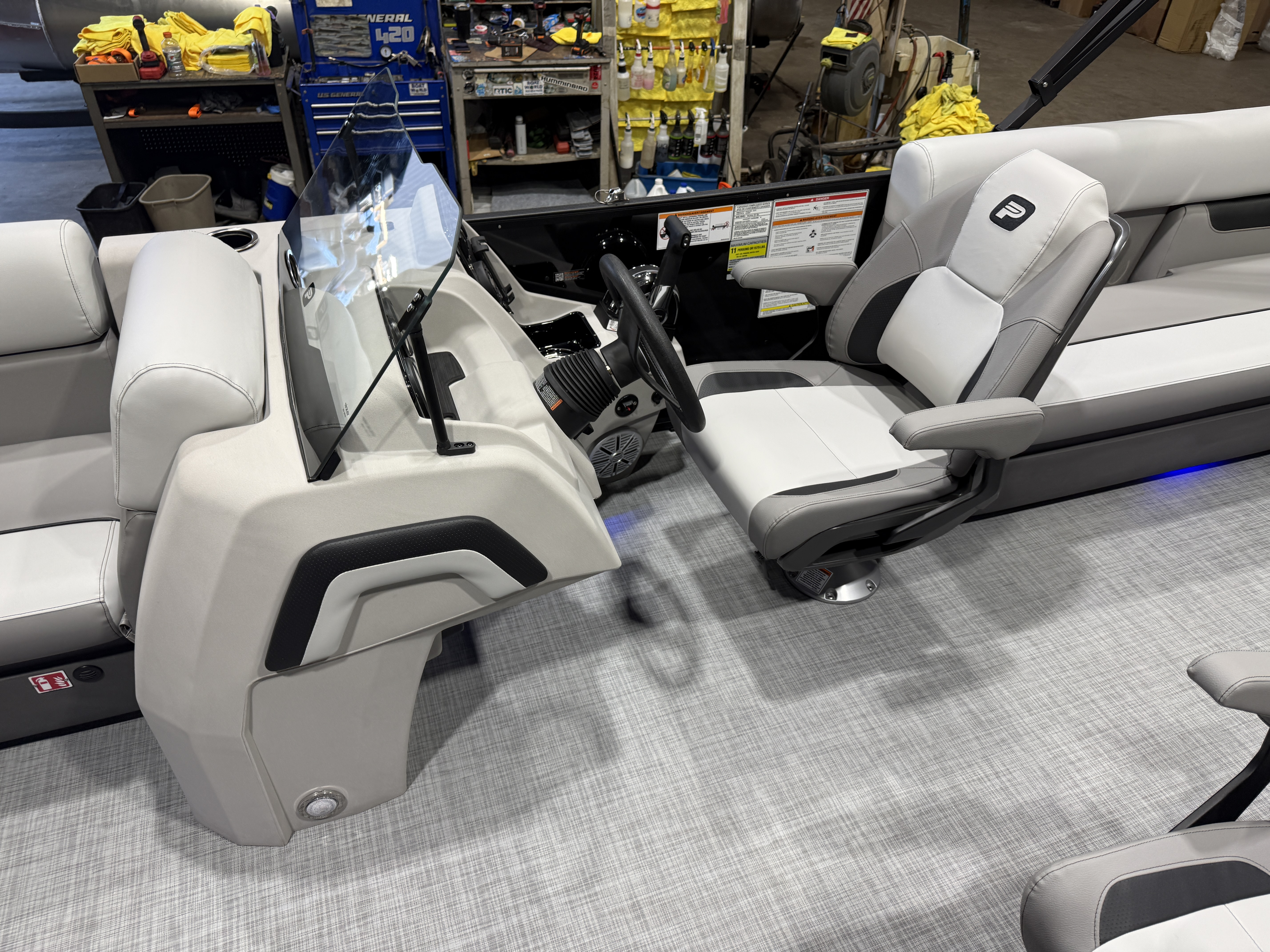 2027 Princecraft Vectra 21 Quad Lounge Pontoon $36995
