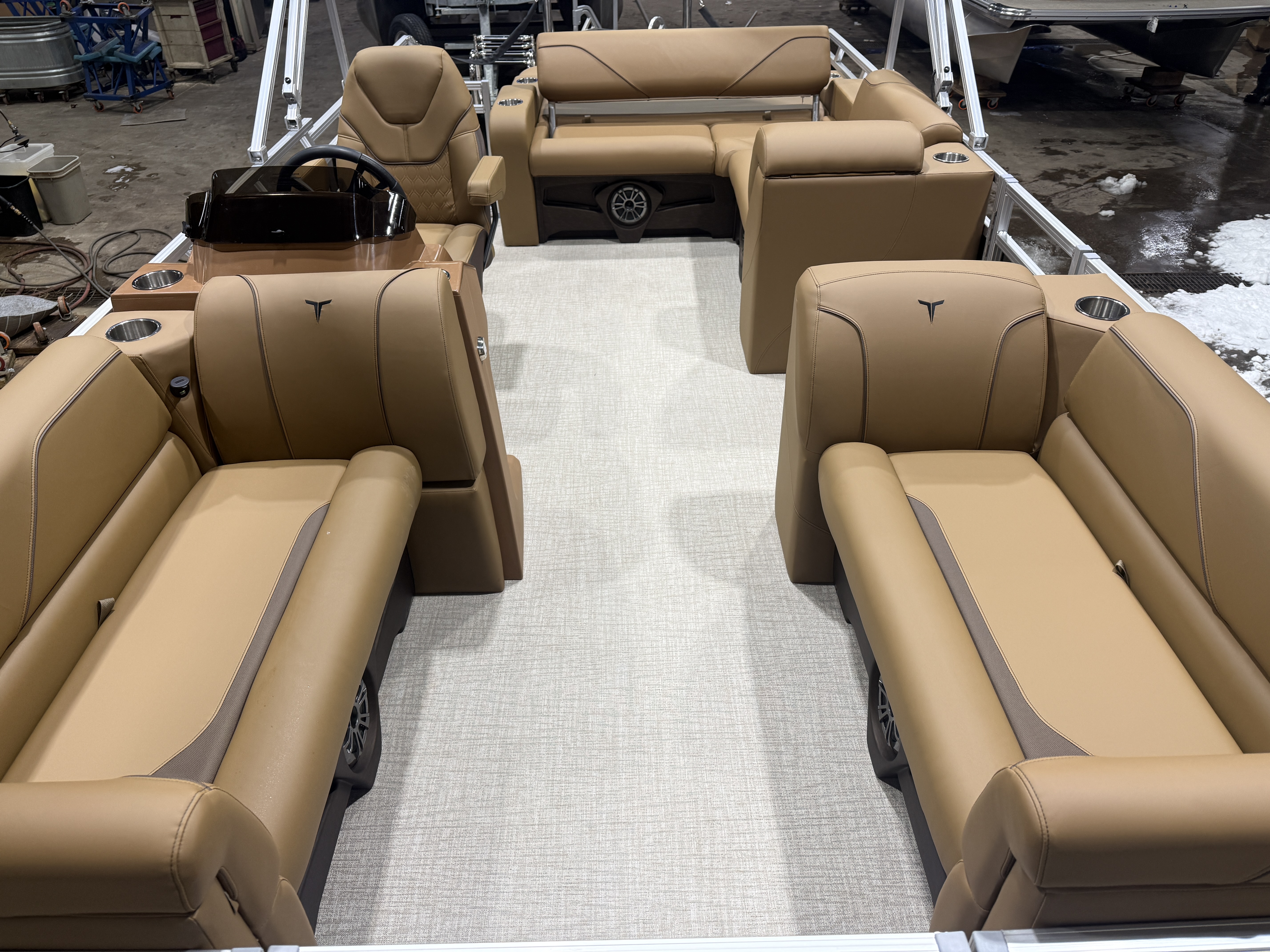 2026 Tahoe Pontoons Sport 2180 Swingback (VRB) 