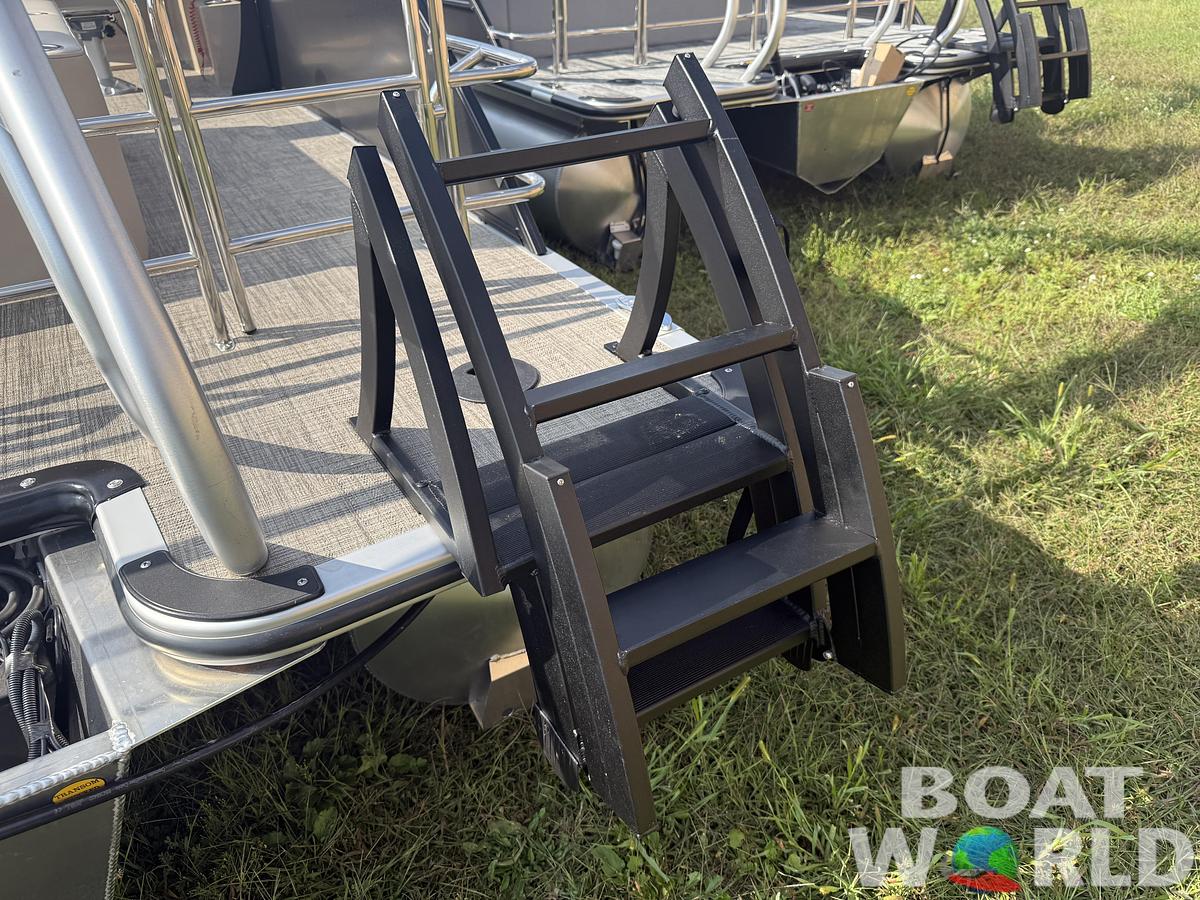 2026 Bentley Pontoons Legacy 220 Swingback & Honda 4-Stroke EFI