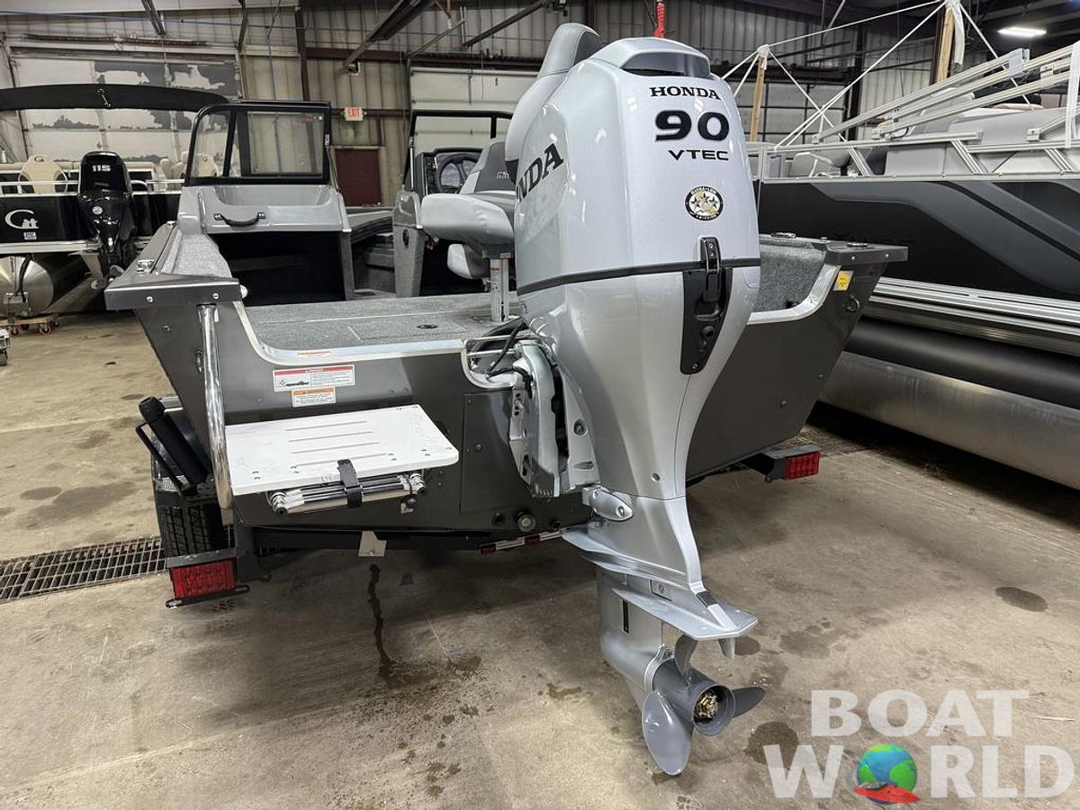 2025 MirroCraft Holiday 168 & Honda 90HP 4-Stroke EFI