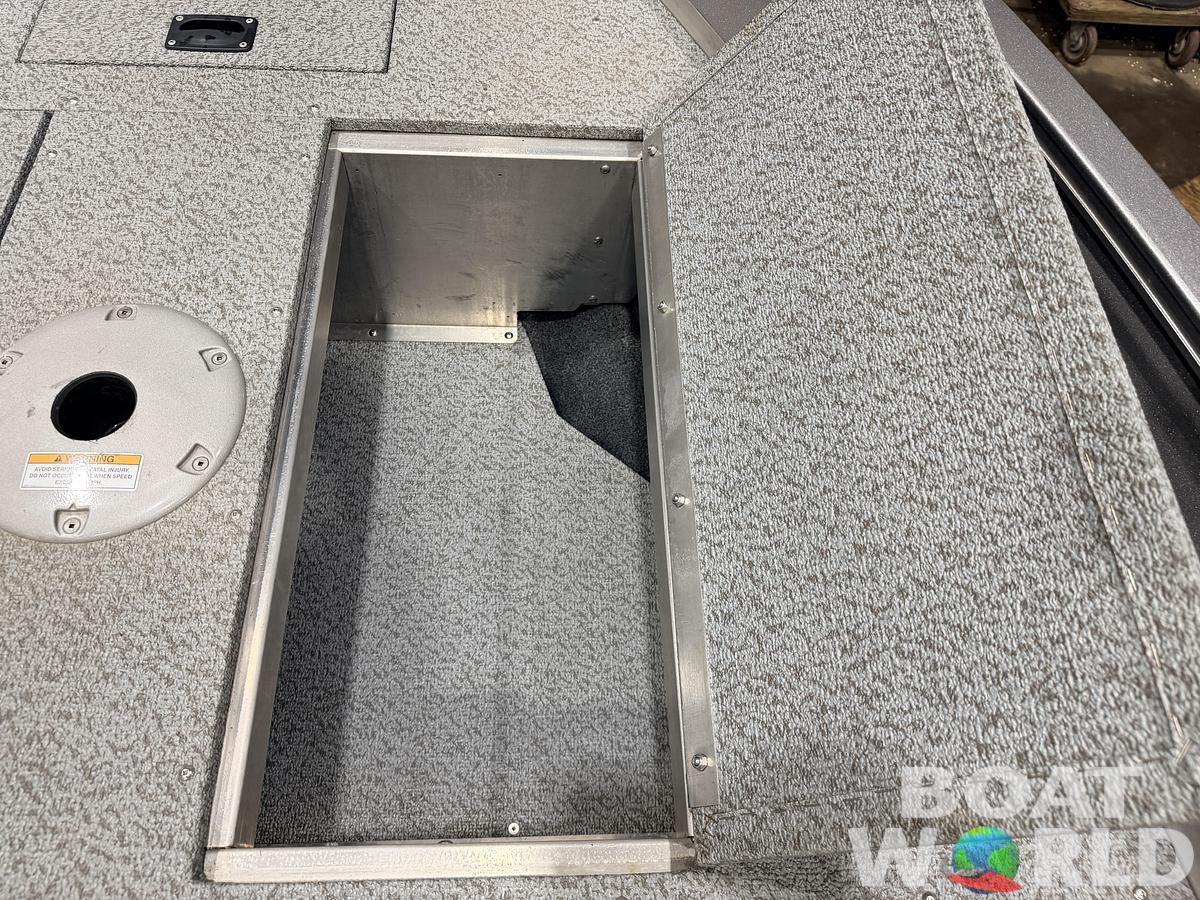 Used 2021 Crestliner 1650 Discovery Aluminum Fishing Boat - $13,995