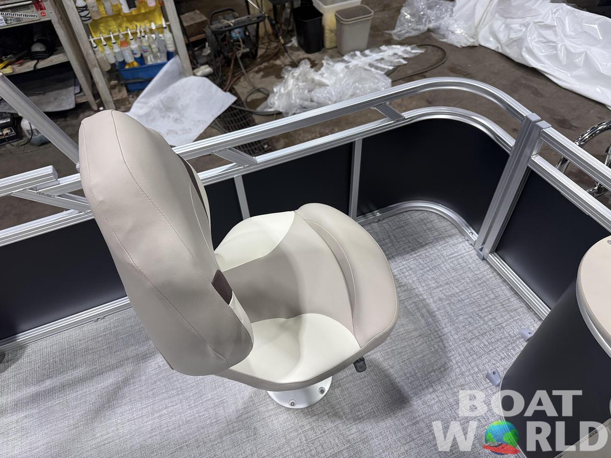 2026 Tahoe Pontoons Sport 2185 Rear Fish