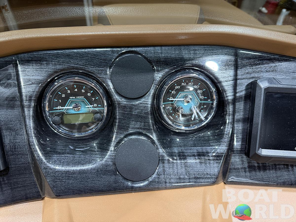 2026 Tahoe Pontoons LTZ 2385 Quad Lounge 