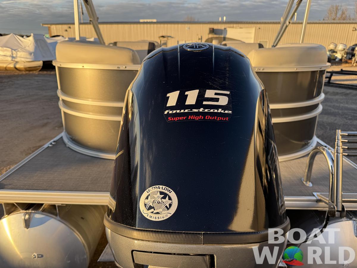 Used 2020 Sylvan Mirage 822 LZ Pontoon