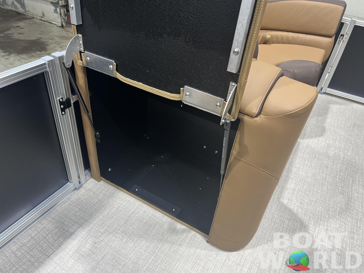 2026 Tahoe Pontoons LTZ 2385 Entertainer Tritoon