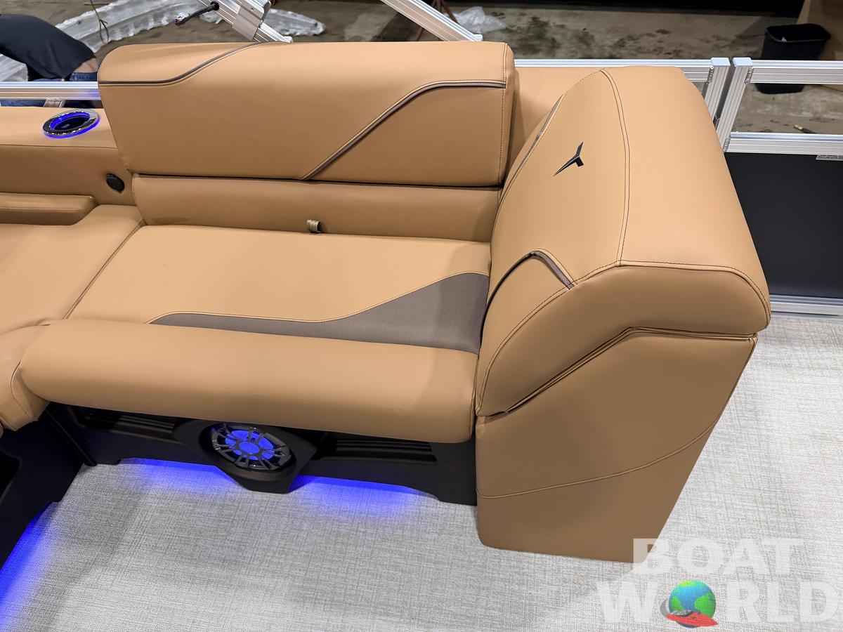 2026 Tahoe Sport 2385 VRB Swingback Tritoon $47995