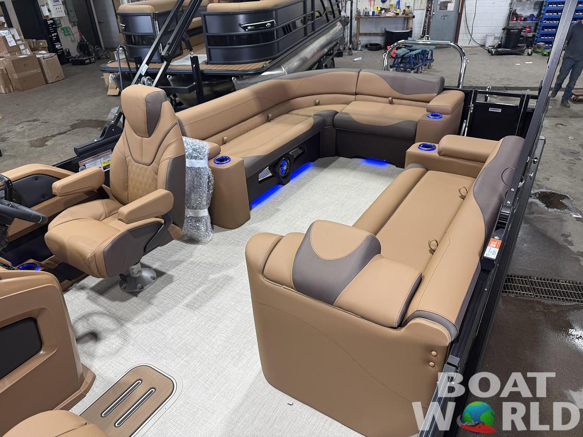 2027 Tahoe LTZ 2585 Elite Cruise Tritoon 300HP $69995