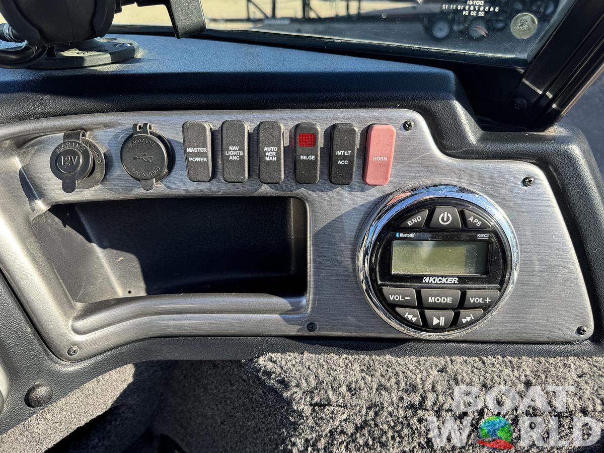 Used 2021 Lund 1875 Impact XS with 150HP Mercury Pro XS Fourstroke EFI