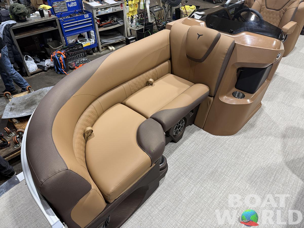 2026 Tahoe Pontoons LTZ 2385 Quad Lounge 