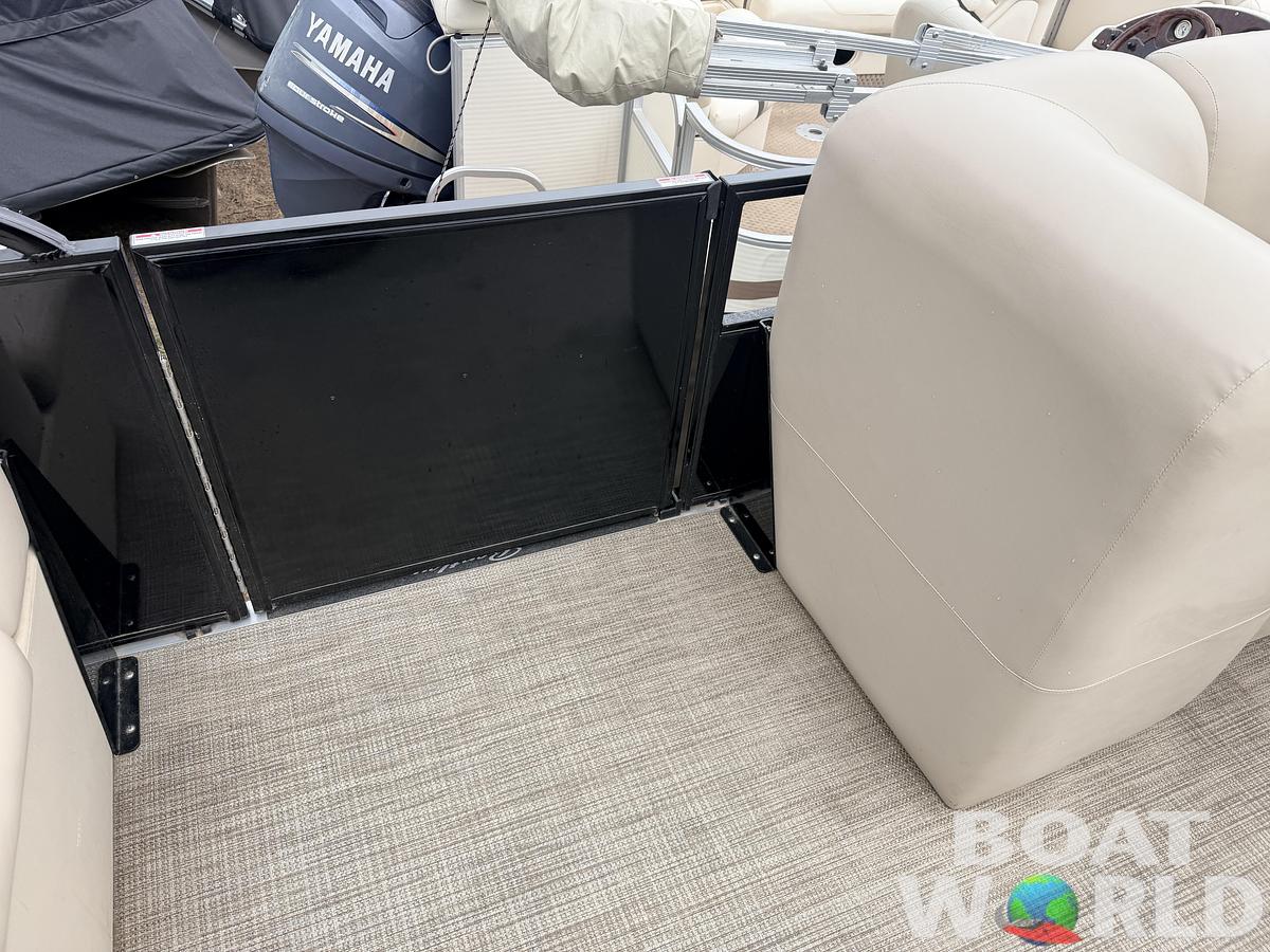 Used 2018 Bentley Encore 240 Cruise SE & 150HP Mercury 4Stroke -$29,995