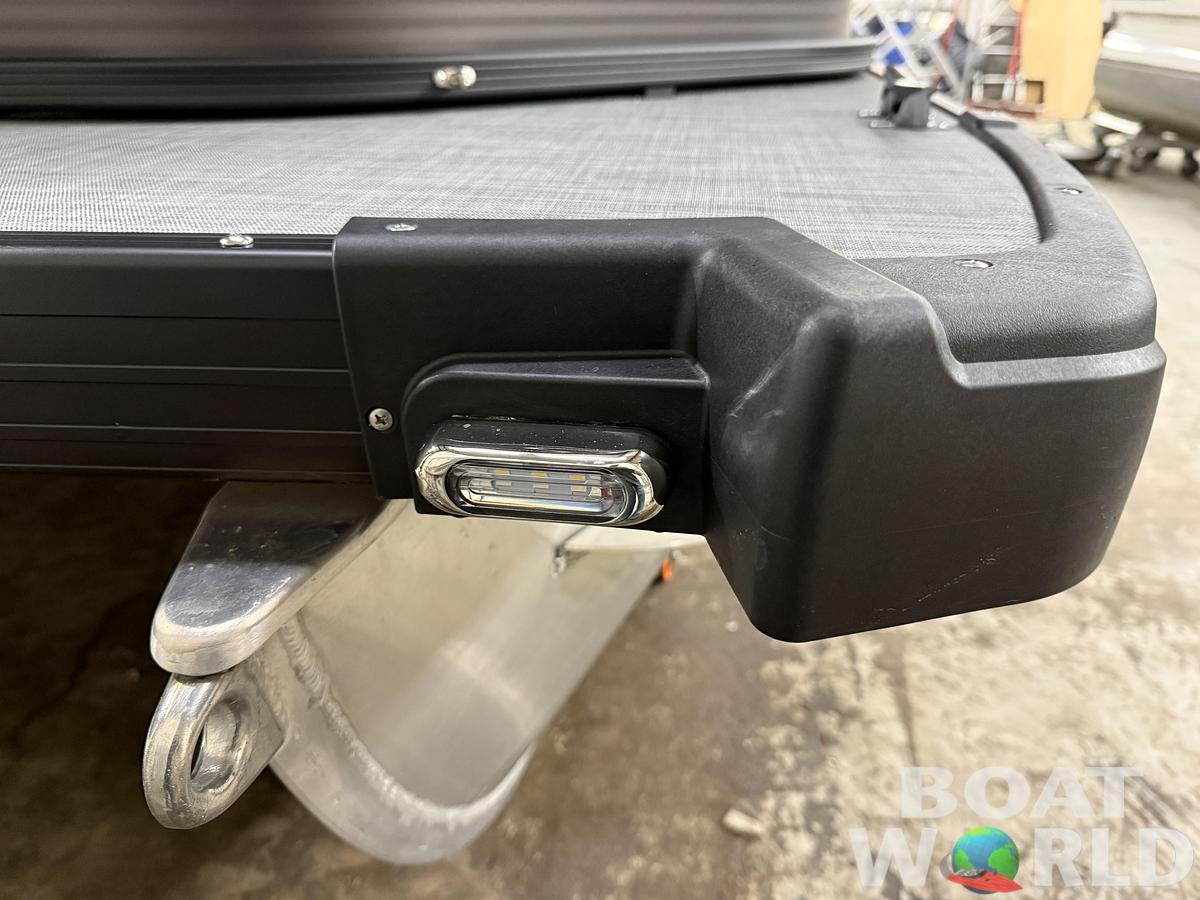 2026 Princecraft Vectra 23 RL Dinette Swingback Pontoon