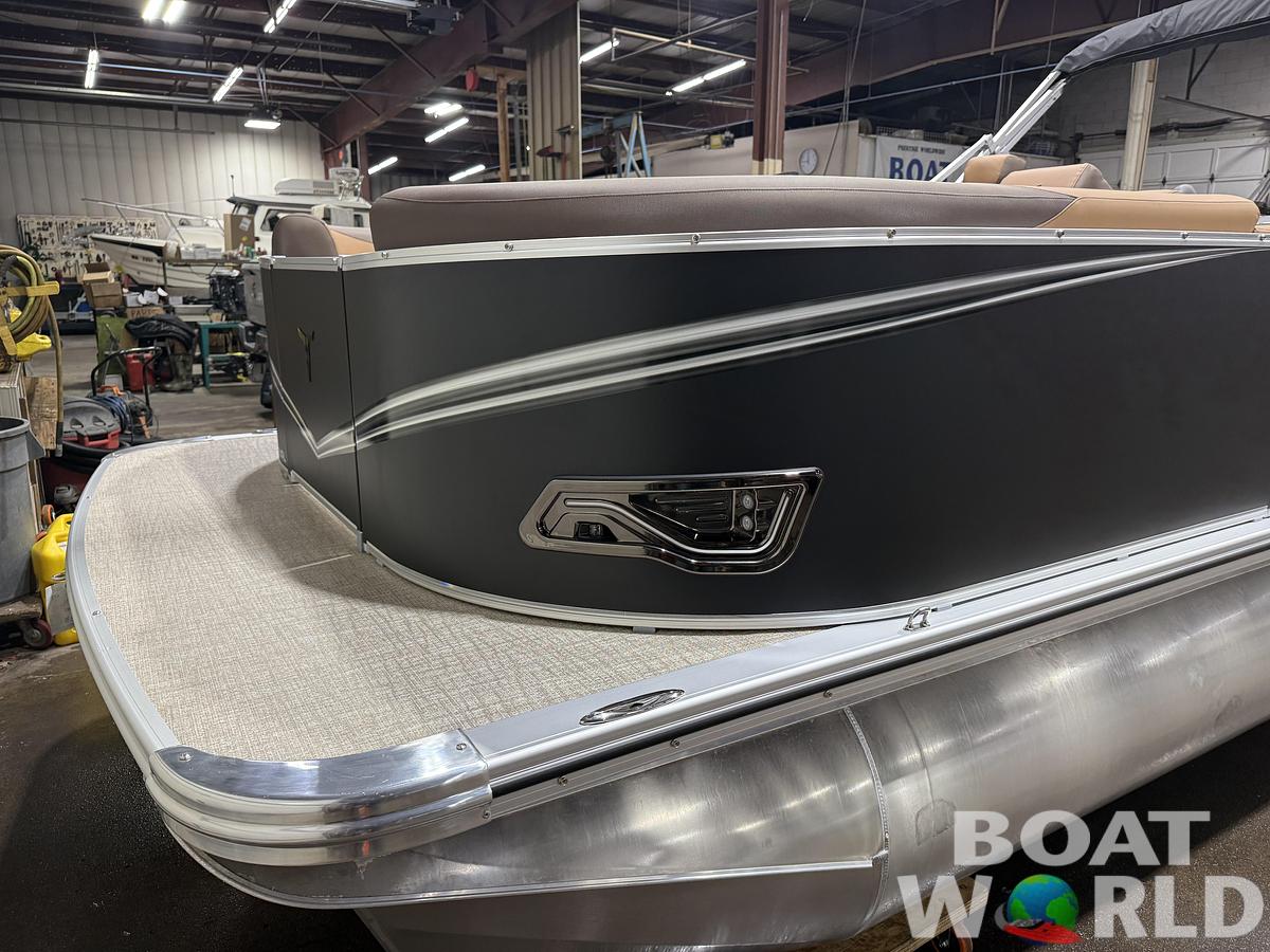 2026 Tahoe Pontoons LTZ 2385 Swingback (VRL) 