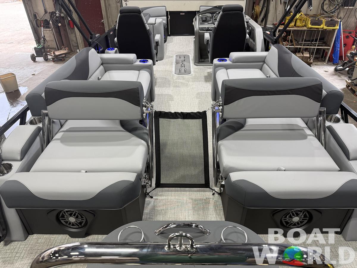 2027 Tahoe LTZ 300HP QLS 2585 Tritoon $71,995