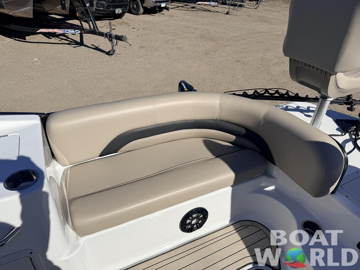 Used 2021 Hurricane Fun Deck 198 with 140HP Suzuki & Tandem Axle Trailer -$31,995