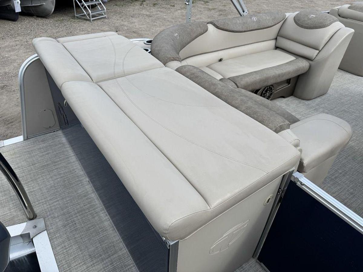 Used 2019 Tahoe Pontoons Cascade 2385 Cruise Pontoon