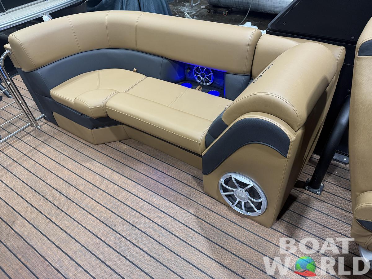 2026 Bentley Pontoons Elite 253 Admiral 350HP Quad Lounge Tritoon