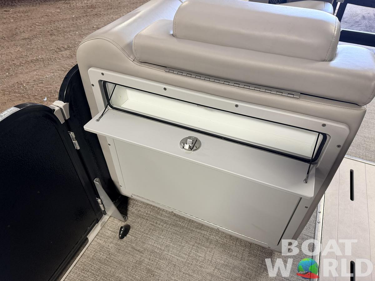Used 2024 Premier 250 SunSation PTX Tritoon & 300HP Suzuki -$69,995