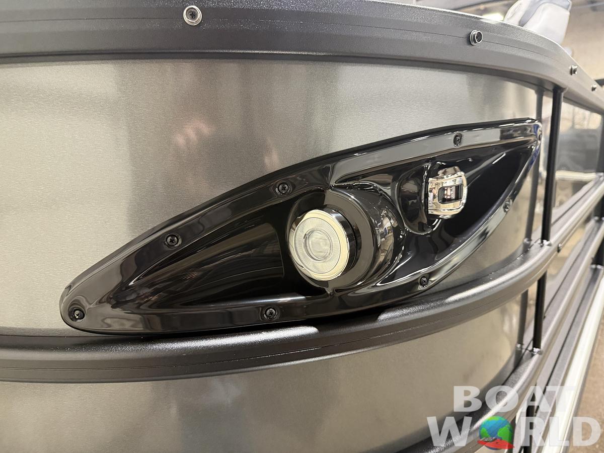 2026 Bentley Pontoons Legacy 220 Navigator DL Quad Lounge