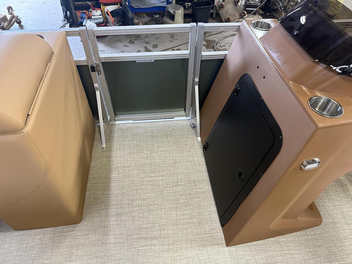 Used 2026 Tahoe Pontoons Sport 2385 Rear Fish & Honda 4-Stroke EFI