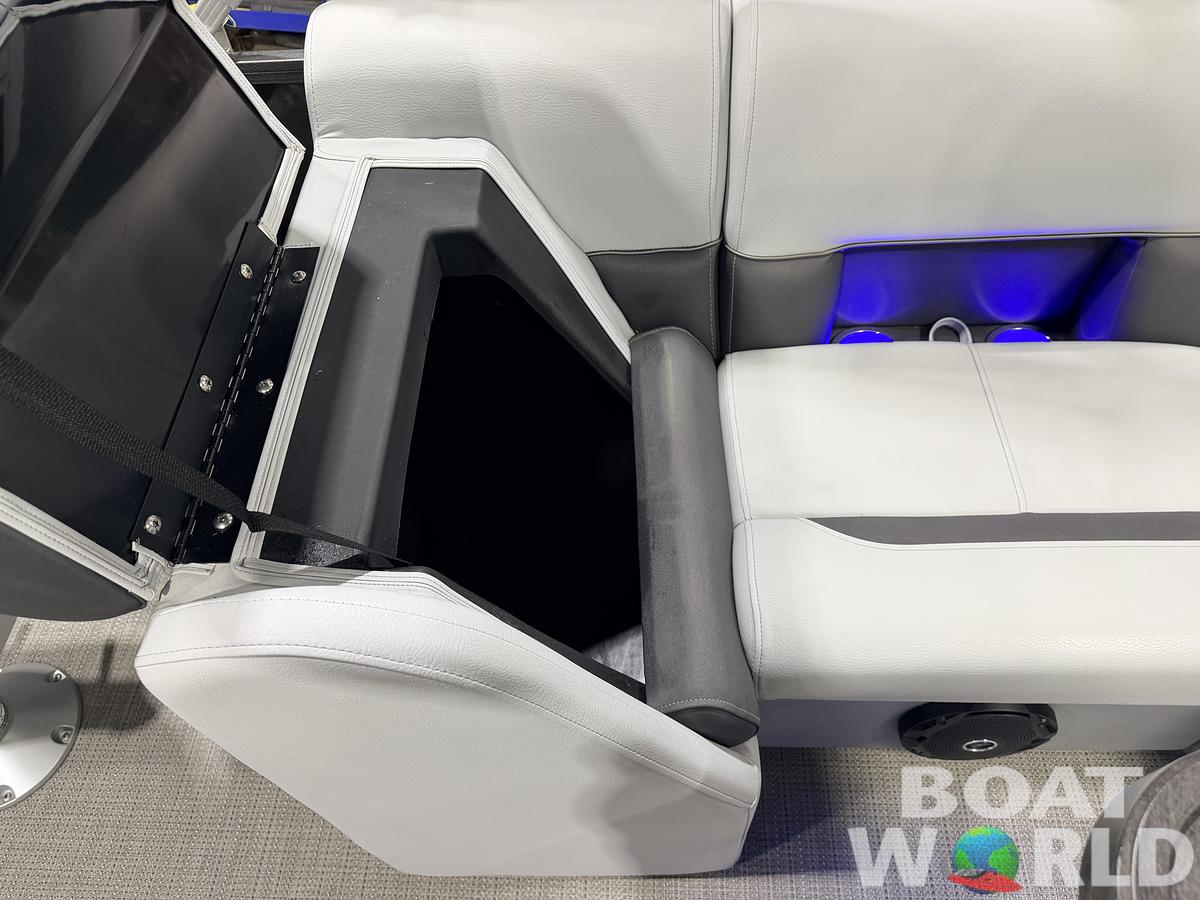 Used 2024 Bentley Pontoons Legacy 223 Navigator Quad Lounge Tri-toon Pontoon & 150HP Honda 4-Stroke EFI