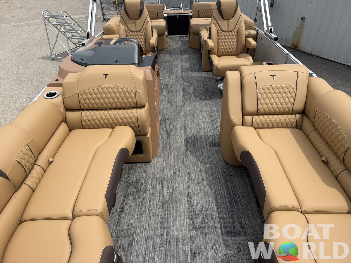 2025 Tahoe Pontoons Cascade 2385 Quad Lounge Shift Tritoon & Honda 4-Stroke EFI