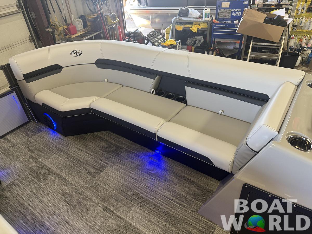 2026 Montego Bay 8522 Fish & Cruise Deluxe 