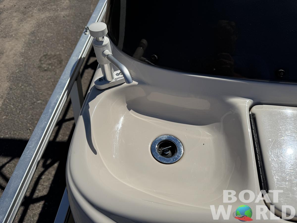 Used 2004 Fisher 220 Freedom Pontoon