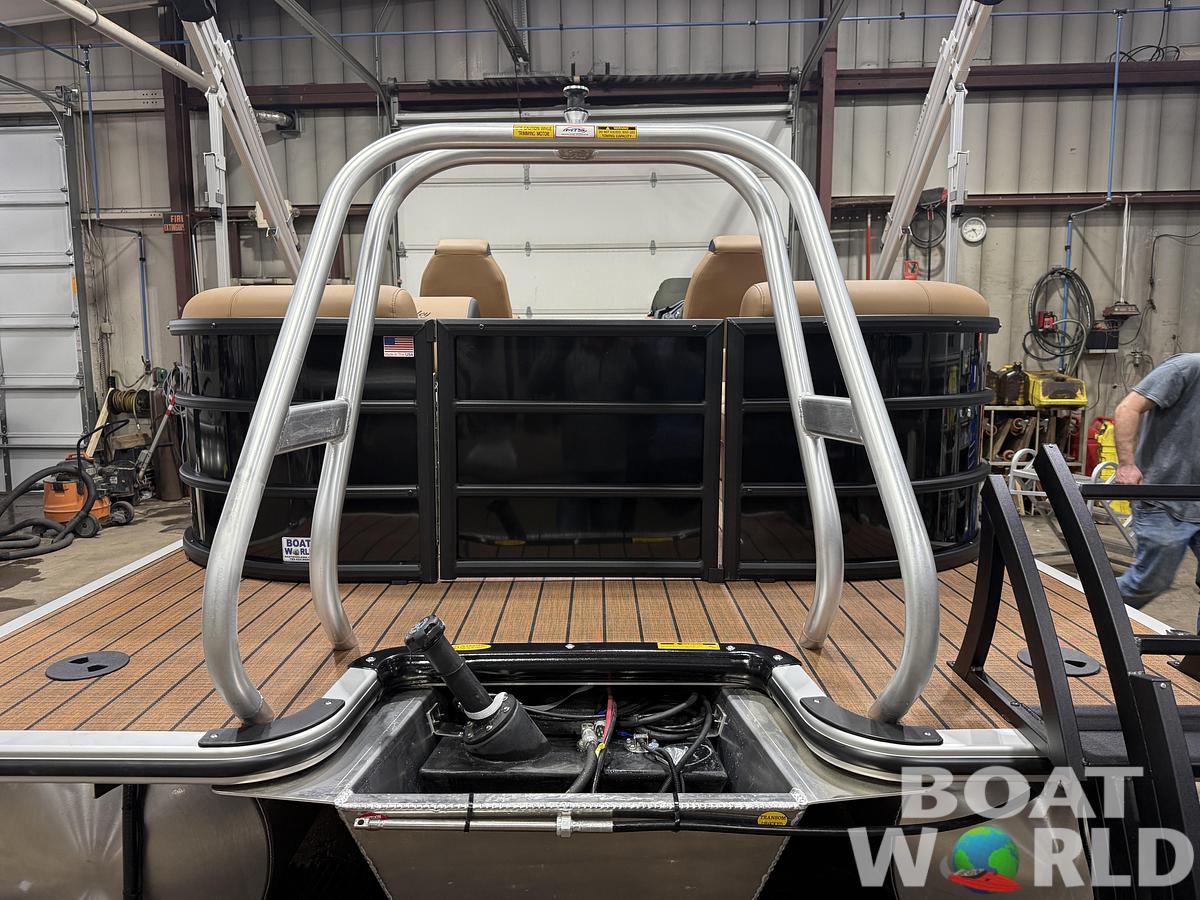 2026 Bentley Pontoons Legacy 200 Navigator Quad Lounge $39995