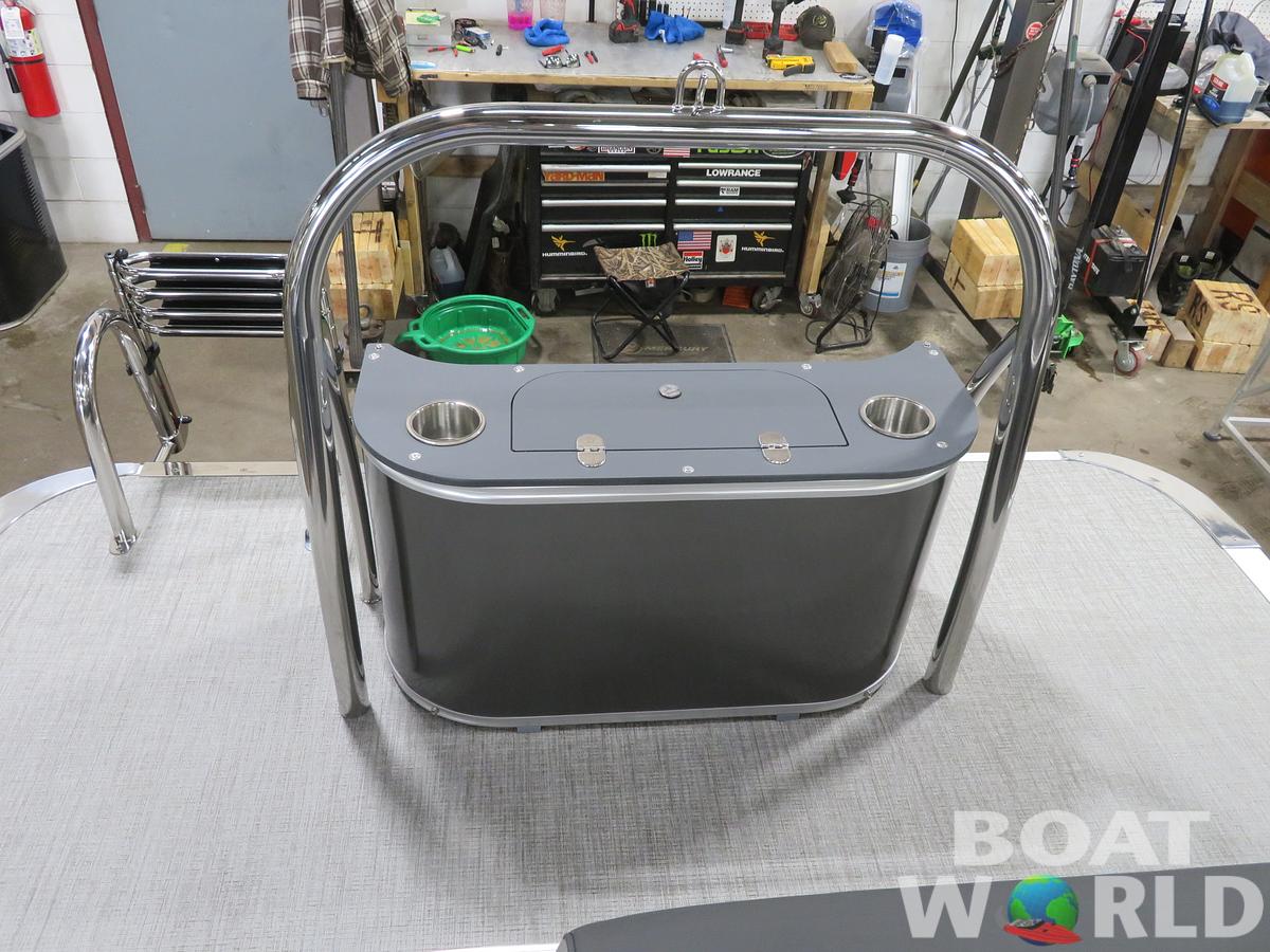 2024 Tahoe Pontoons Cascade 2385 VRL Swingback & Honda 140HP 4-Stroke EFI