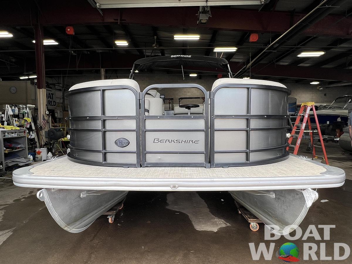 Used 2018 Berkshire CTS 20 Cruise & 60HP Yamaha 4Stroke -$24,995