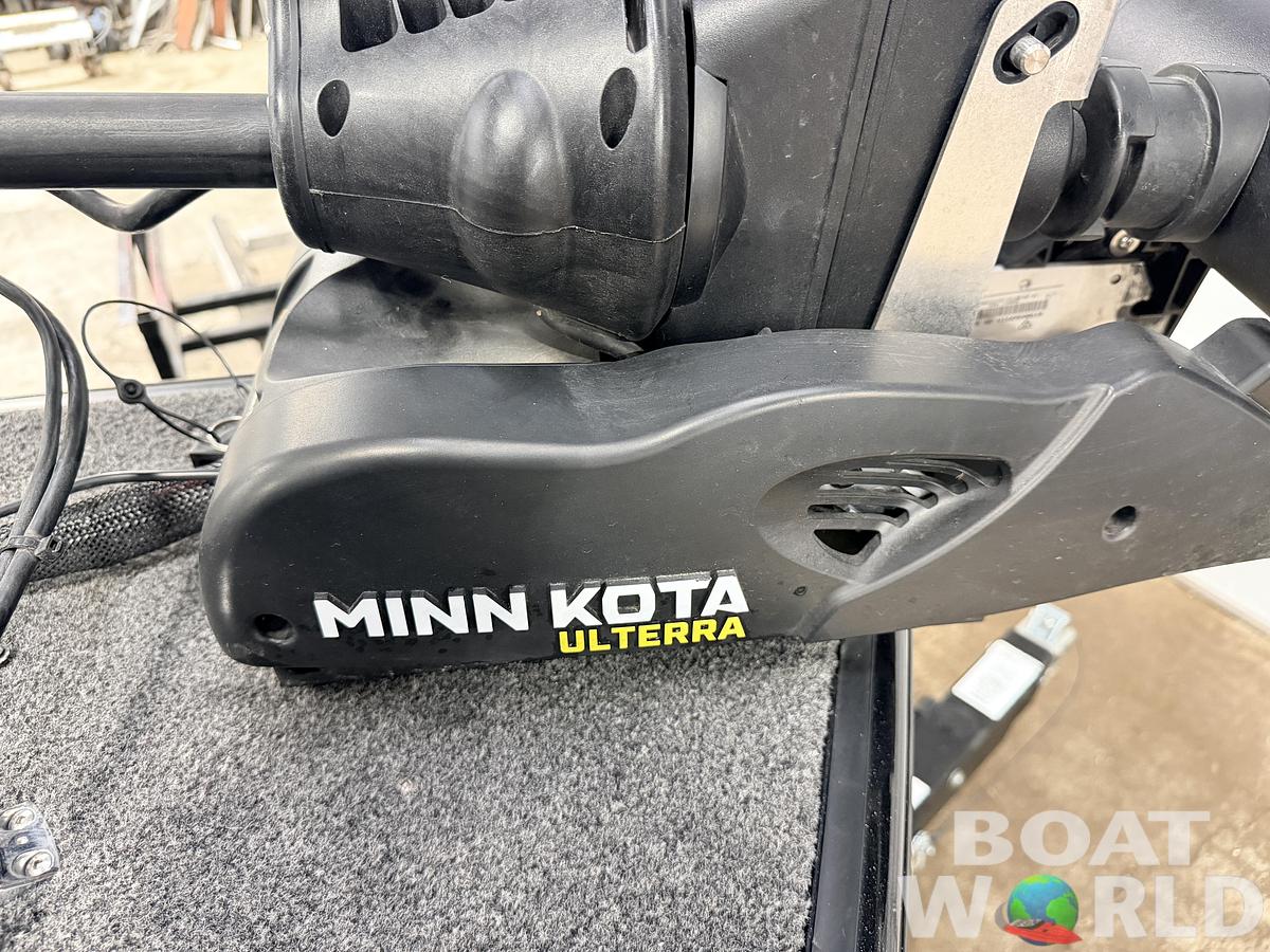 Used 2022 Lund 1875 Pro-V &  200HP Mercury ProXS - $49,995