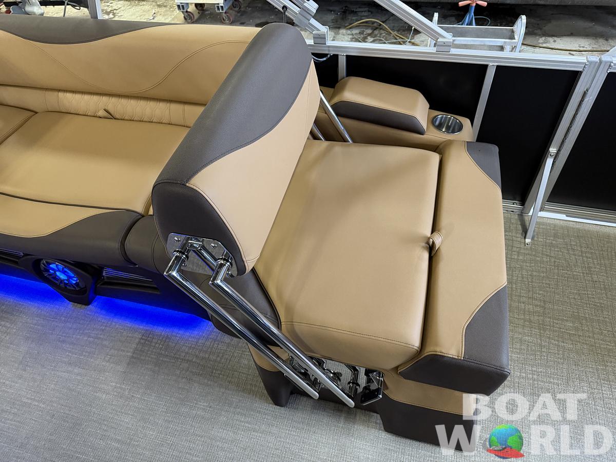 2025 Tahoe Pontoons LTZ 2385 Quad Lounge Shift Flip Tritoon & Honda 4-Stroke EFI