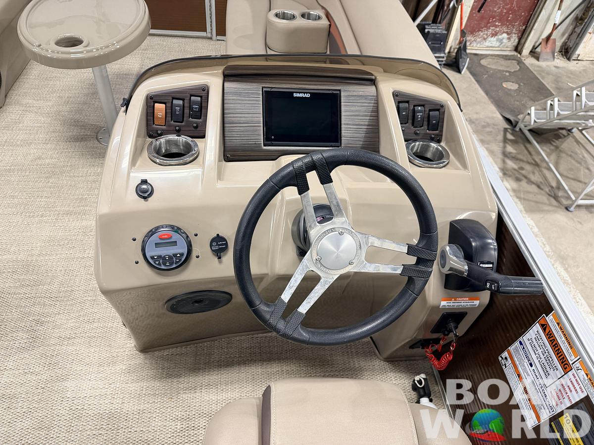 Used 2020 Bennington 22S Quad Lounge Pontoon